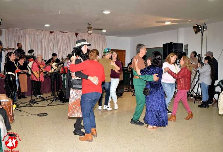 Imágenes del baile del pasado sábado en Hoya Aguedita/TA.